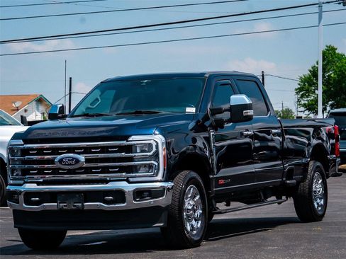 Used 2023 Ford F250 Lariat w/ Lariat Ultimate Package AWD/4WD image 9