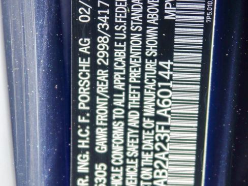 Used 2015 Porsche Cayenne S image 11