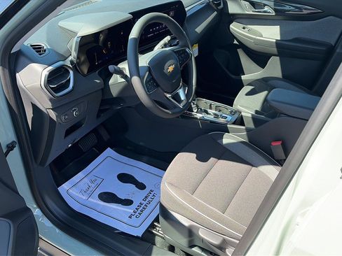 New 2026 Chevrolet TrailBlazer LT w/ LT Cold Weather Package FWD image 14