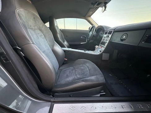Used 2005 Chrysler Crossfire SRT-6 image 39