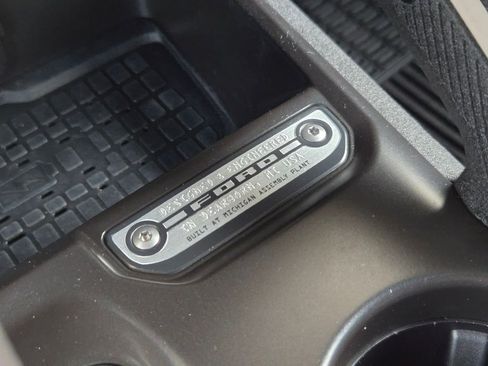 Used 2024 Ford Bronco Outer Banks AWD/4WD image 19
