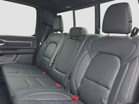 Used 2025 RAM 1500 Big Horn AWD/4WD image 12