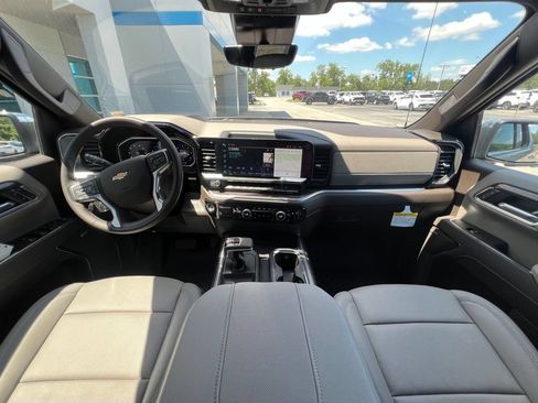 New 2026 Chevrolet Silverado 1500 LTZ w/ LTZ Premium Package AWD/4WD image 2