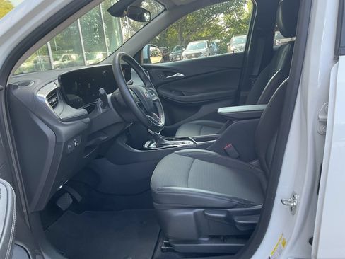 Used 2025 Buick Encore GX Preferred FWD image 8