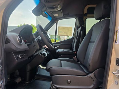 New 2026 Mercedes-Benz Sprinter 2500 image 12