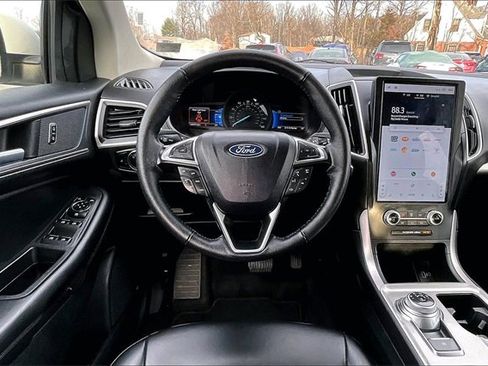 Used 2024 Ford Edge SEL image 12