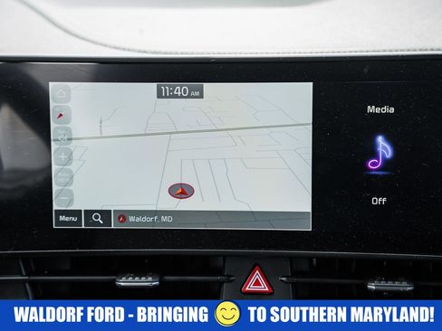 Used 2025 Kia Sportage EX FWD image 19