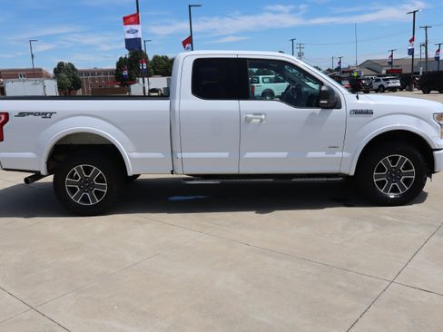 Used 2016 Ford F150 XLT w/ Equipment Group 302A Luxury AWD/4WD image 4