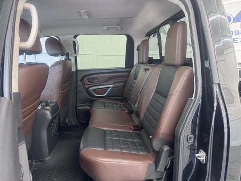Used 2017 Nissan Titan Platinum Reserve AWD/4WD image 11