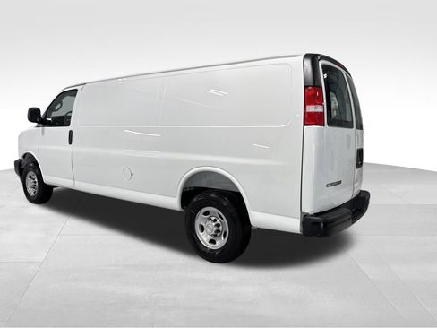 New 2025 Chevrolet Express 3500 Extended w/ Driver Convenience Package RWD image 33