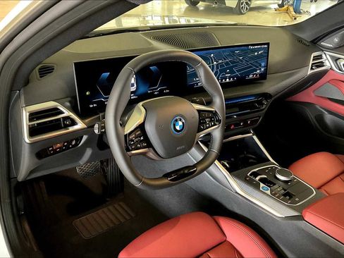 Used 2025 BMW i4 eDrive40 w/ Driving Assistance Package image 8