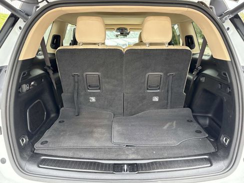 Used 2021 Jeep Grand Cherokee L Limited w/ Luxury Tech Group II image 34