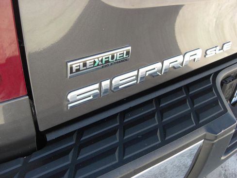 Used 2011 GMC Sierra 1500 SLE w/ Regional Value Package RWD image 13