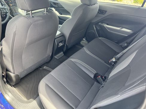 Used 2025 Subaru Crosstrek 2.5i Premium AWD/4WD image 19