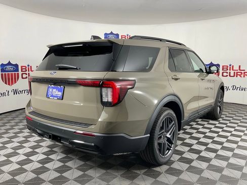 New 2026 Ford Explorer ST-Line RWD image 3