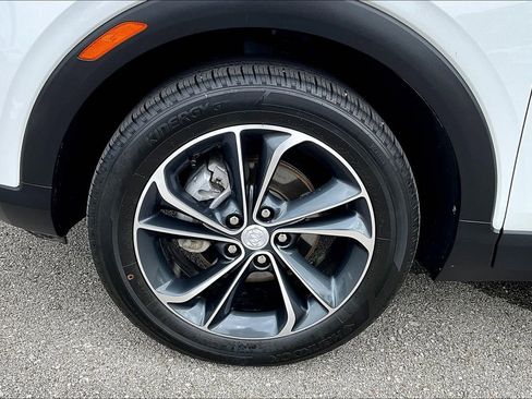 Used 2022 Buick Encore GX Select image 12