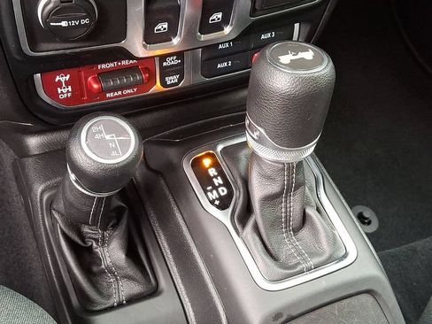 Used 2026 Jeep Wrangler Rubicon w/ Safety Group AWD/4WD image 14