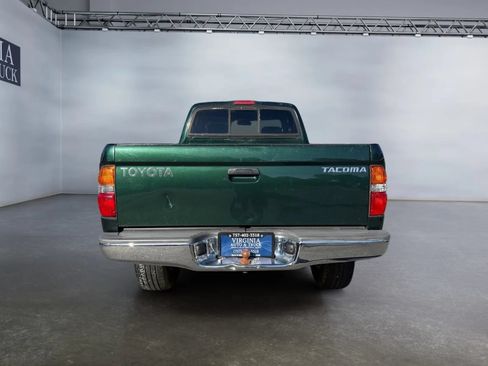 Used 2002 Toyota Tacoma PreRunner RWD image 4