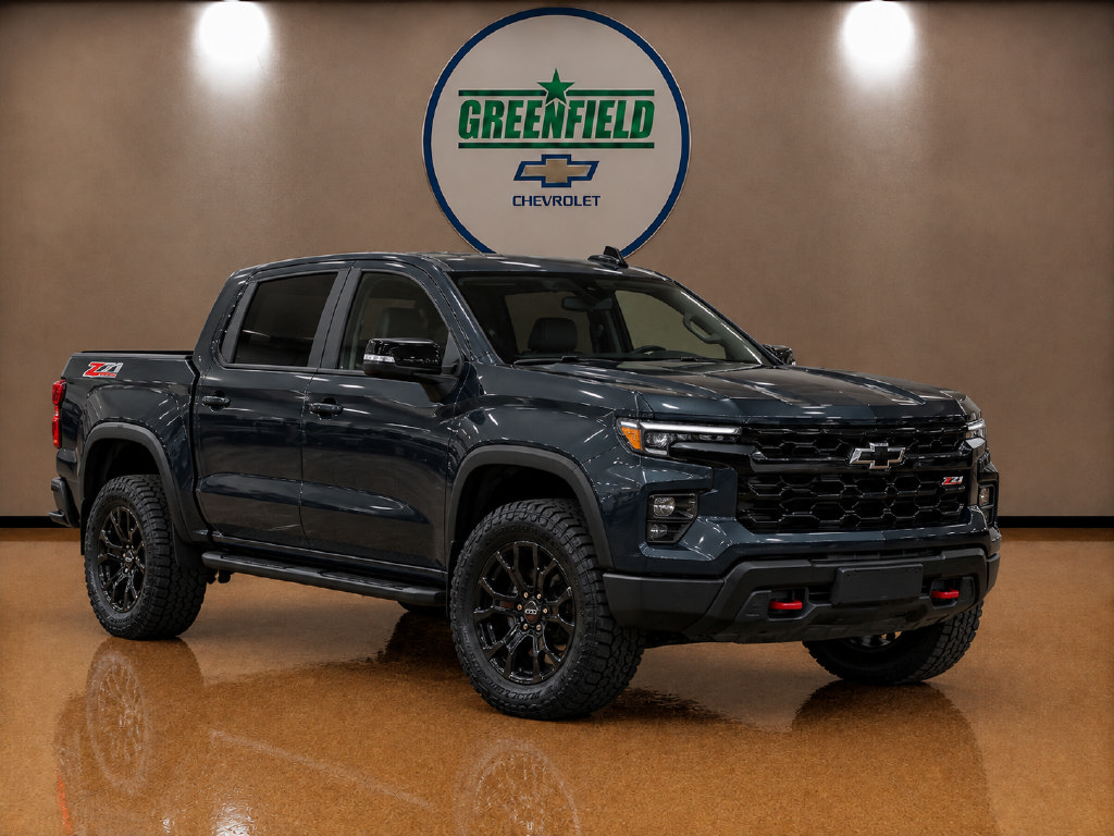 Used 2025 Chevrolet Silverado 1500 Custom Trail Boss AWD/4WD image 1