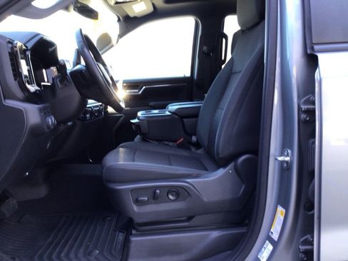 Used 2023 Chevrolet Silverado 1500 RST image 12