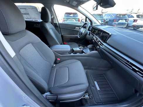 New 2026 Kia Sportage S image 22