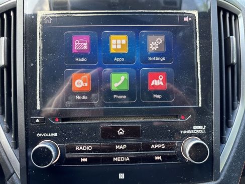 Used 2018 Subaru Crosstrek 2.0i Limited image 19