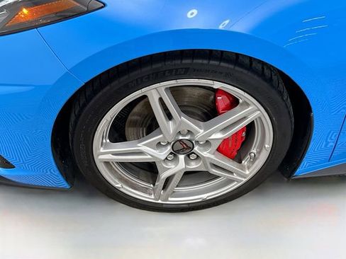 Used 2023 Chevrolet Corvette Stingray Coupe w/ Z51 Performance Package image 28