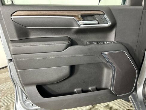 Used 2024 Chevrolet Silverado 1500 LT AWD/4WD image 12
