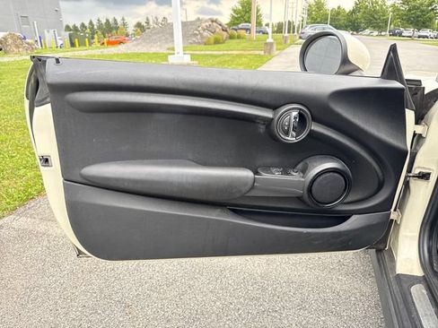 Used 2016 MINI Cooper 2-Door Hardtop FWD image 22