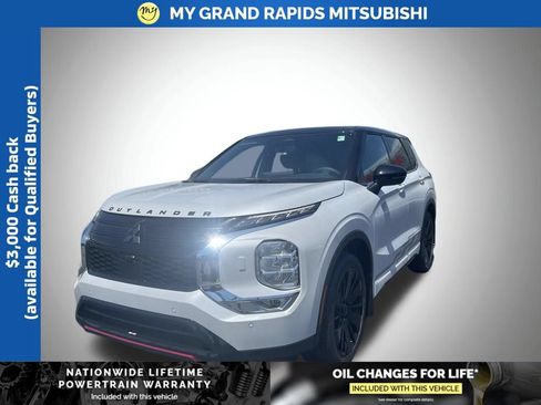 New 2026 Mitsubishi Outlander AWD image 1