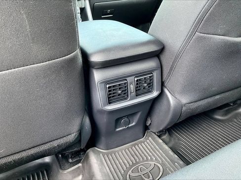 Used 2024 Toyota RAV4 LE AWD/4WD image 13
