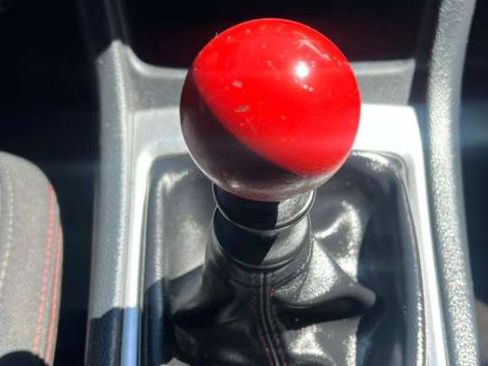 Used 2017 Subaru WRX image 28