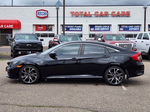 Used 2020 Honda Civic Sport image 2