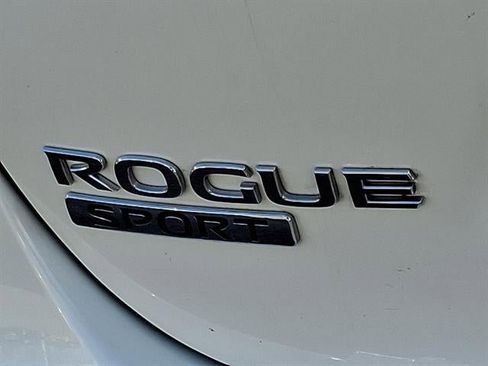 Used 2022 Nissan Rogue Sport SL image 30