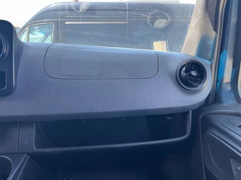 Used 2019 Mercedes-Benz Sprinter 170 image 18