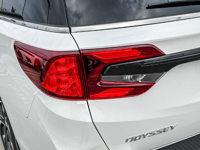 New 2026 Honda Odyssey Elite image 8