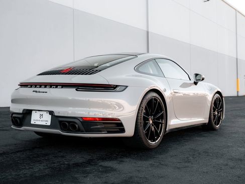 Used 2022 Porsche 911 Carrera image 17