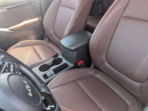 Used 2022 Kia Seltos SX w/ Sunroof Package AWD/4WD image 18
