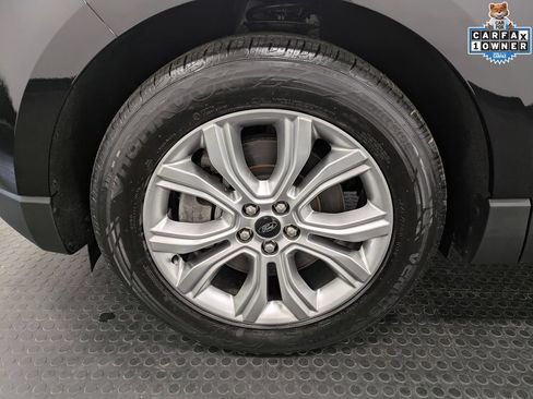 Used 2023 Ford Edge Titanium AWD/4WD image 7