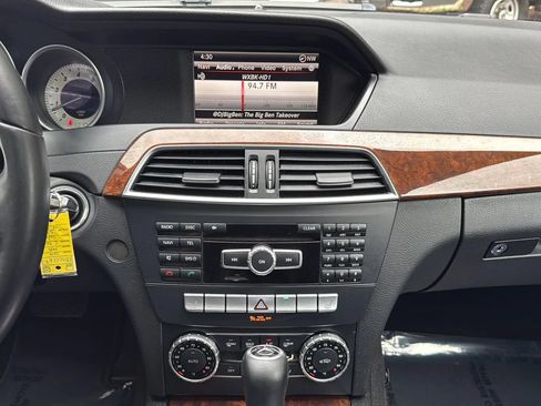 Used 2014 Mercedes-Benz C 300 4MATIC Sedan image 34