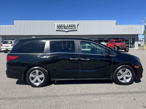 Used 2018 Honda Odyssey EX-L image 2