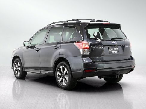 Used 2018 Subaru Forester 2.5i Premium AWD/4WD image 3