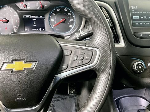 Used 2018 Chevrolet Malibu LS image 18