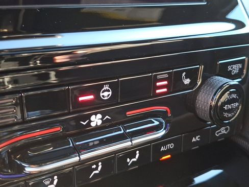 Certified 2025 Jeep Grand Cherokee L Altitude image 25