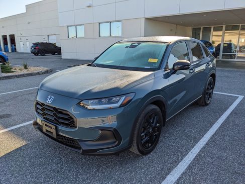 Used 2025 Honda HR-V Sport image 13