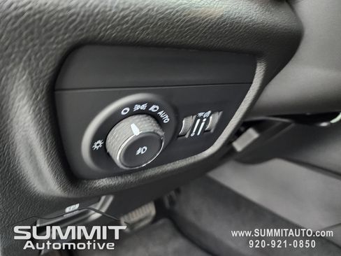 New 2025 Jeep Grand Cherokee Limited w/ Black Appearance Package image 44