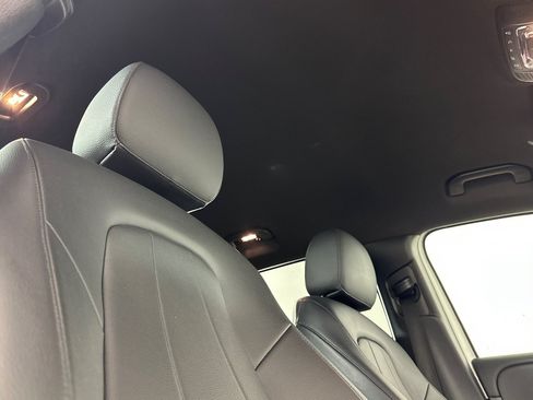 Used 2022 Mercedes-Benz GLB 250 image 16