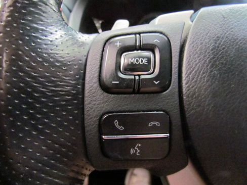 Used 2016 Lexus RC 200t RWD image 29