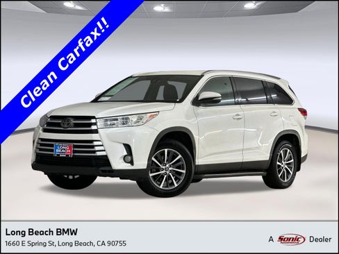 Used 2019 Toyota Highlander XLE FWD image 1