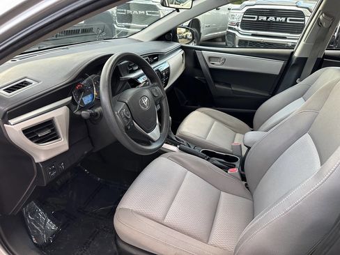 Used 2016 Toyota Corolla LE image 9